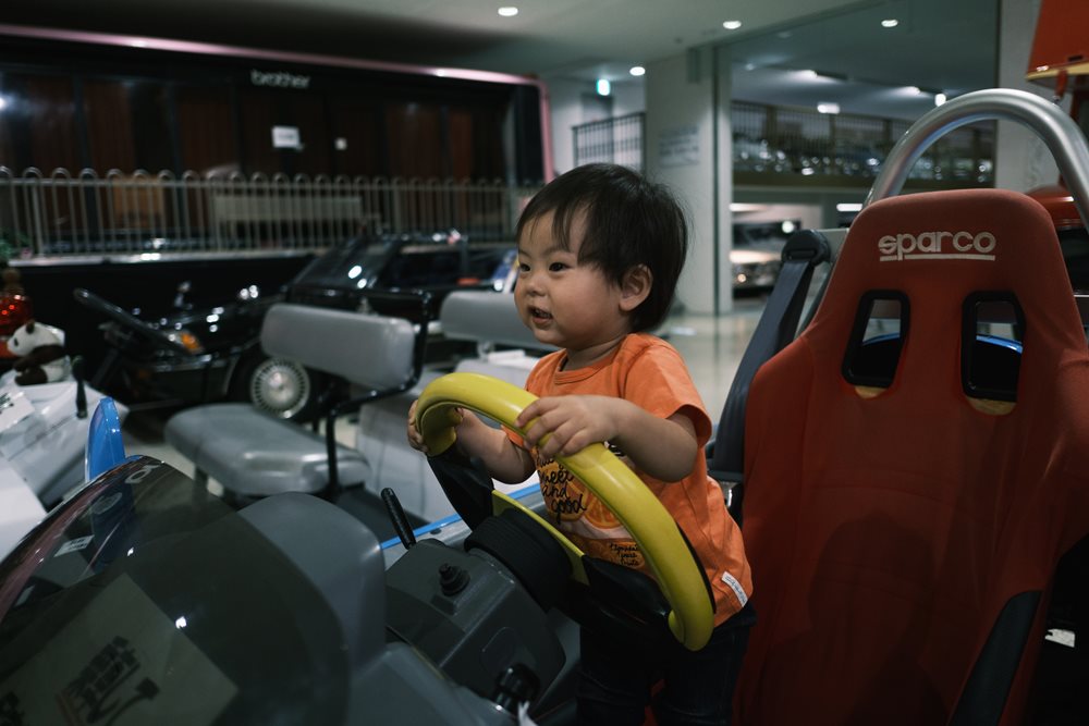 日本自動車博物館　子供も大喜び