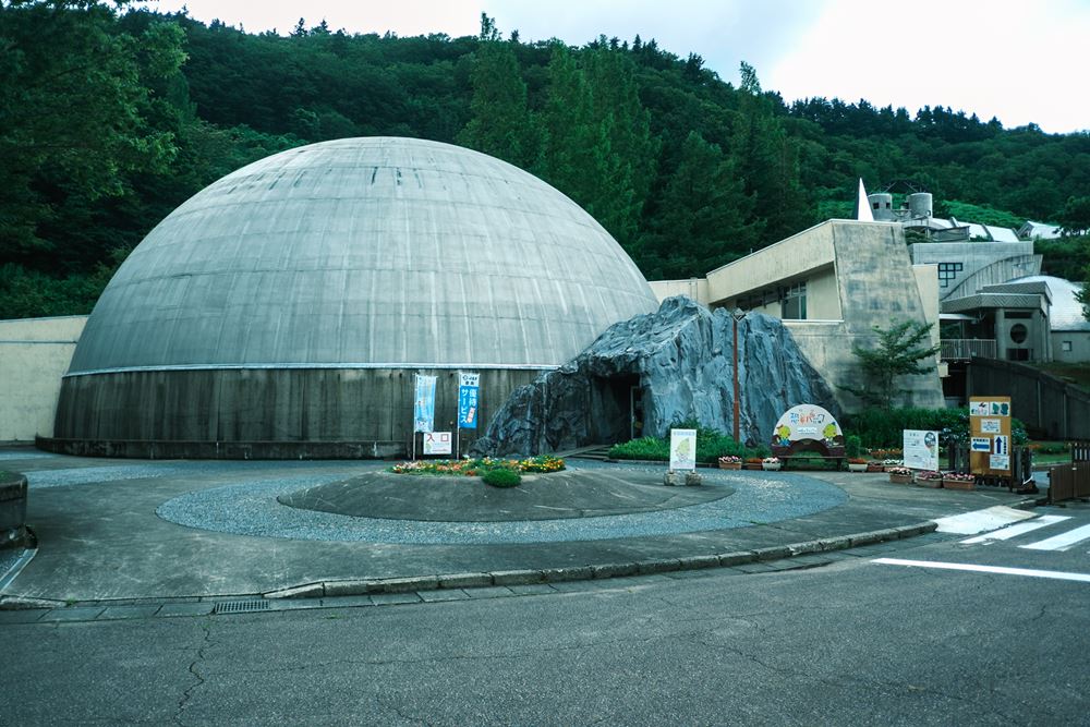 白山恐竜パーク白峰の外観