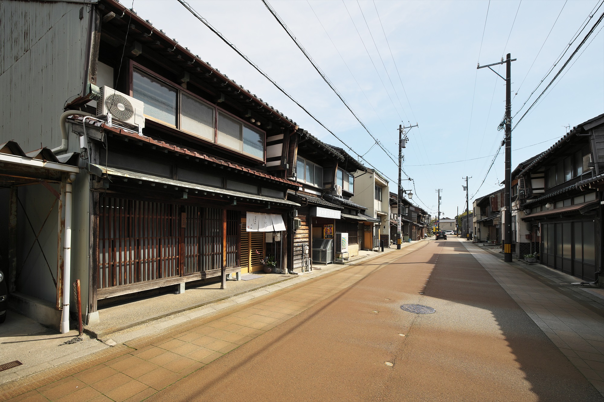 小松の風情ある町並み